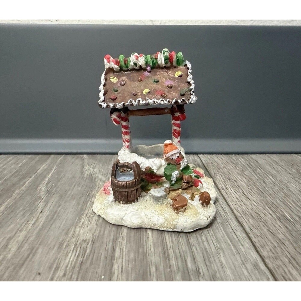 Vintage 2005 Gingerfrost Lane Christmas Village Accessories Wishing Well 3 Inch